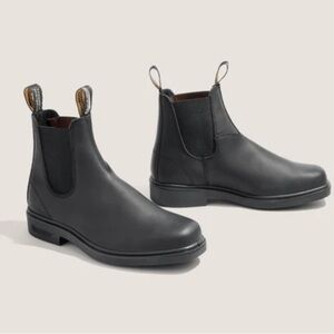 Square Toe Blundstone Chelsea Boots Leather